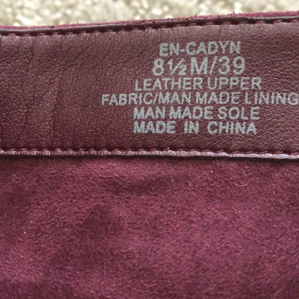Sued Bootie size 8.5 - Picture 10 of 12